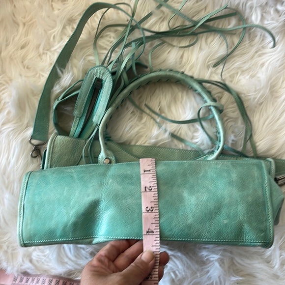 Authentic Balenciaga handbag - Picture 13 of 16